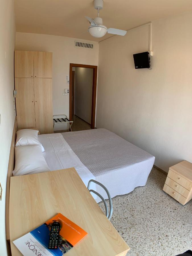 Hotel Sorriso برنزوني سول جاردا المظهر الخارجي الصورة