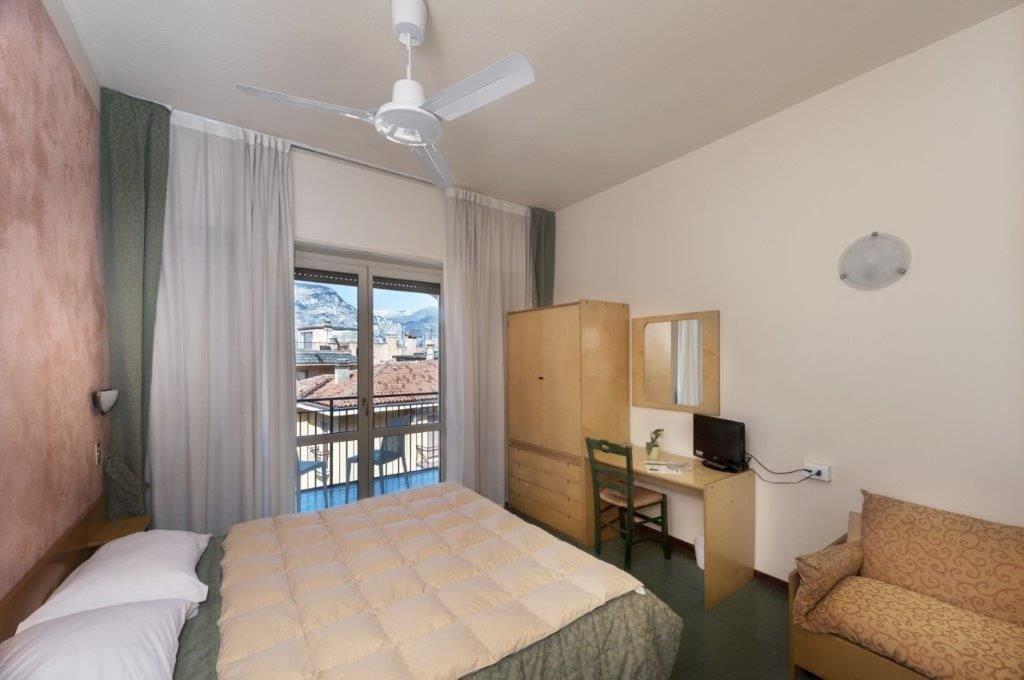 Hotel Sorriso برنزوني سول جاردا المظهر الخارجي الصورة