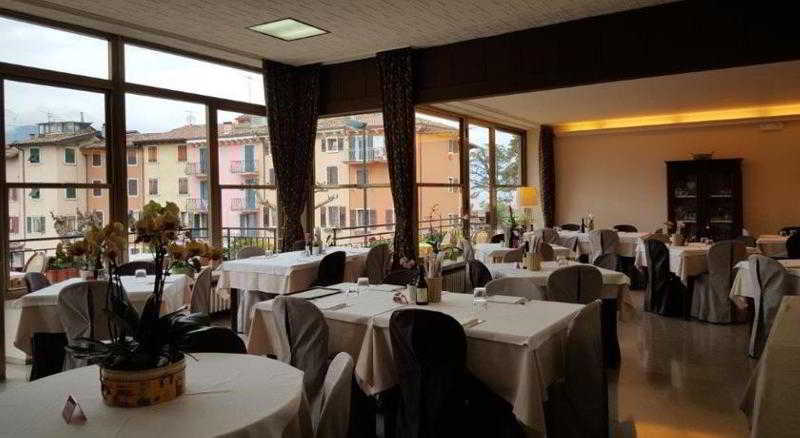 Hotel Sorriso برنزوني سول جاردا المظهر الخارجي الصورة